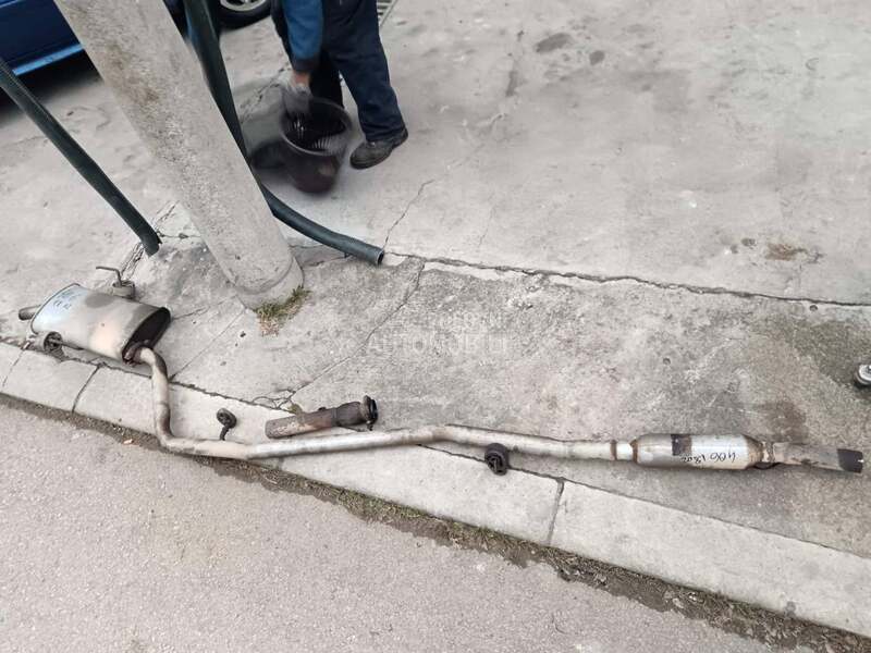 Auspuh za Peugeot 406