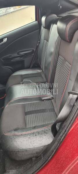Sedista za Alfa Romeo Giulietta