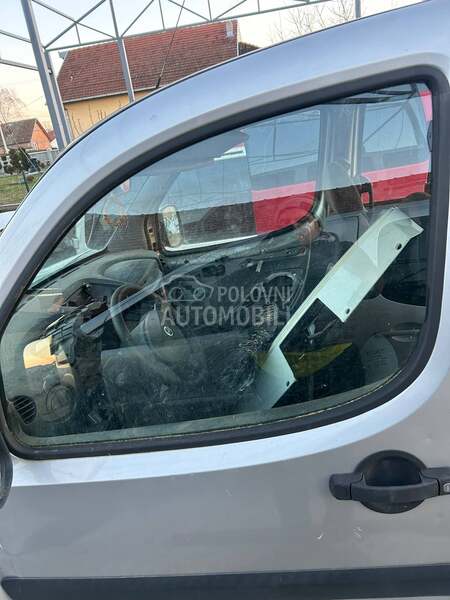 Staklo levih vrata za Fiat Doblo