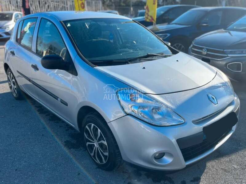 Renault Clio III 1.2i -  kompletan auto u delovima
