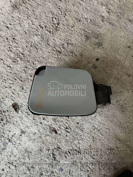 Poklopac rezervoara za Citroen Jumpy od 2016. do 2022. god.