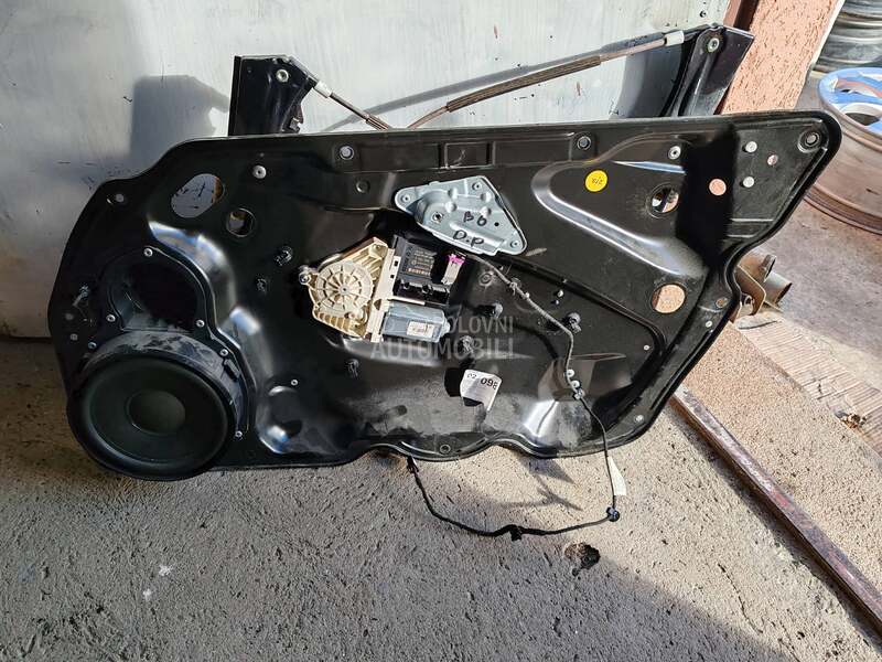 podizac stakla za Volkswagen Passat B6 od 2005. do 2008. god.