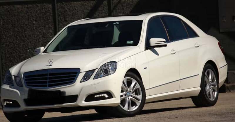 Mercedes Benz E 200 2011. god. -  kompletan auto u delovima