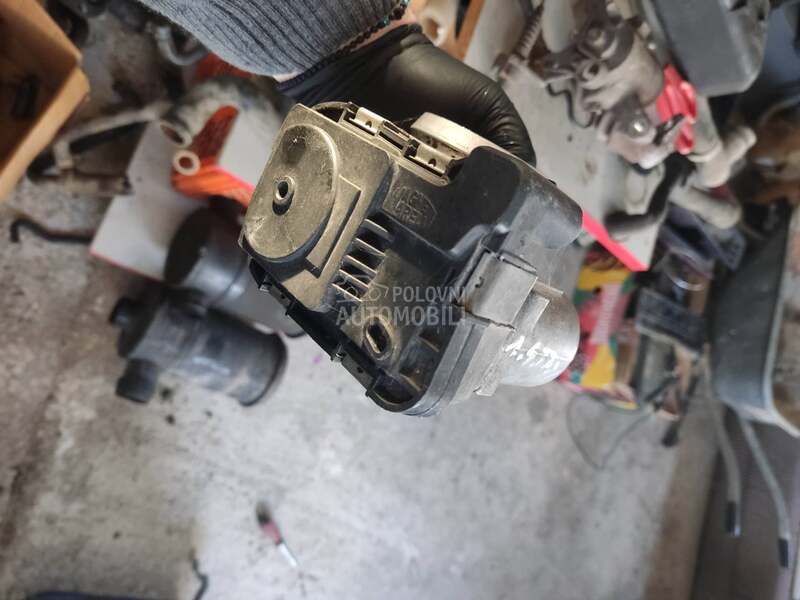 klapna gasa 1.4 1.9 2.o za Volkswagen Golf 5