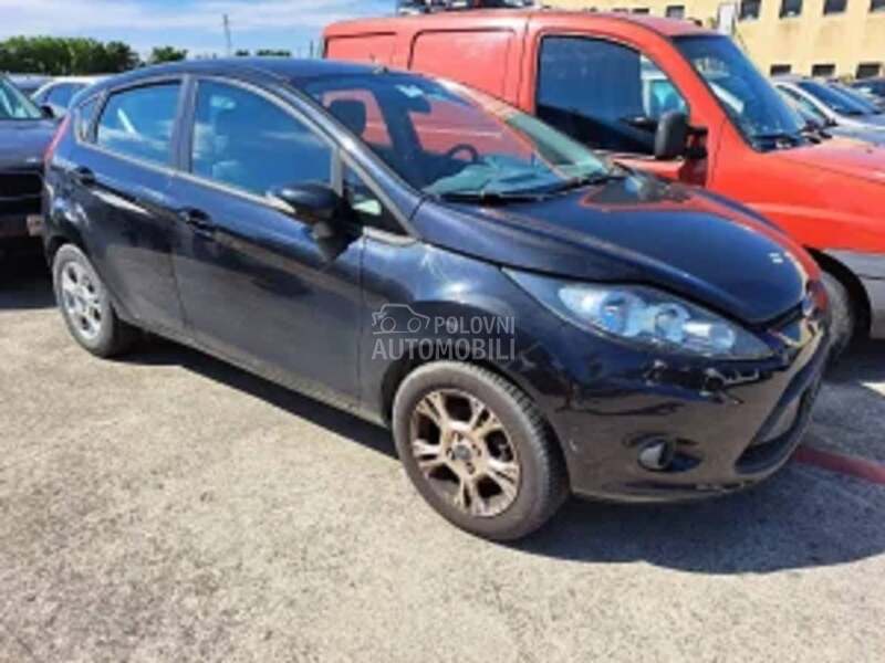 Ford Fiesta 2010. god. -  kompletan auto u delovima