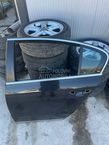 Zadnja leva vrata za Volkswagen Passat B7