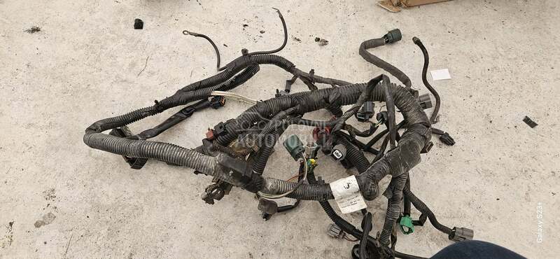 INSTALACIJA MOTORA VRATA za Nissan Micra