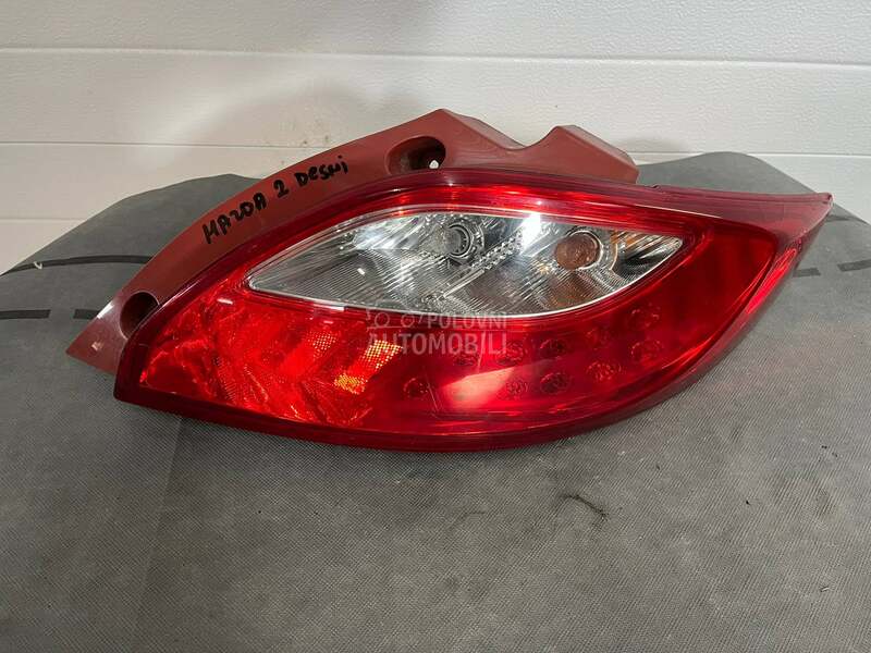 Stop svetlo desno lampa desna za Mazda 2 od 2008. do 2014. god.