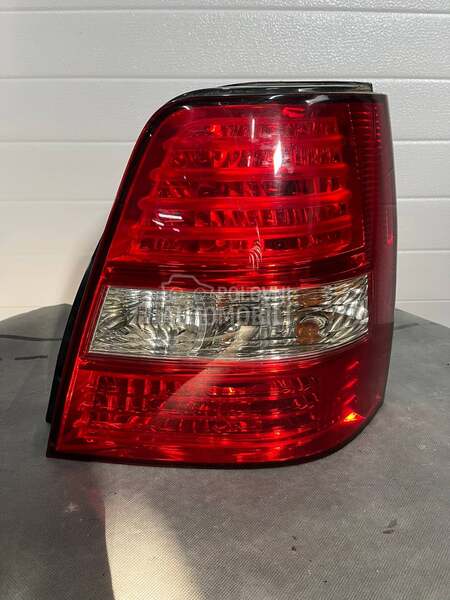 Stop svetlo desno lampa desna za Kia Sorento od 2006. do 2009. god.