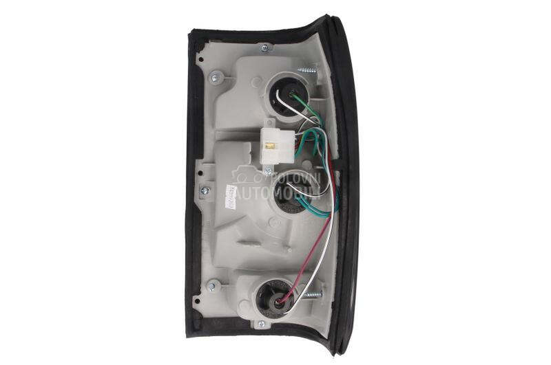 Stop svetla i stop lampe za Mazda BT-50 od 1986. do 1994. god. - 8BU1-51-160