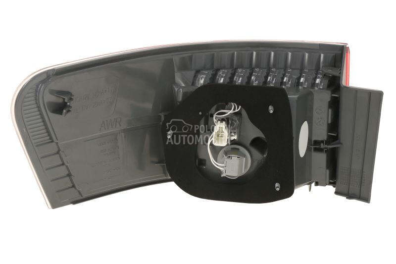 Stop svetla i stop lampe za Toyota Avensis od 2008. do 2012. god.