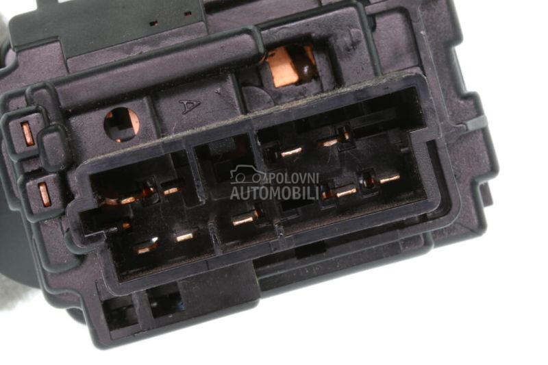 Prekidac za Peugeot 106 od 1996. do 2003. god.