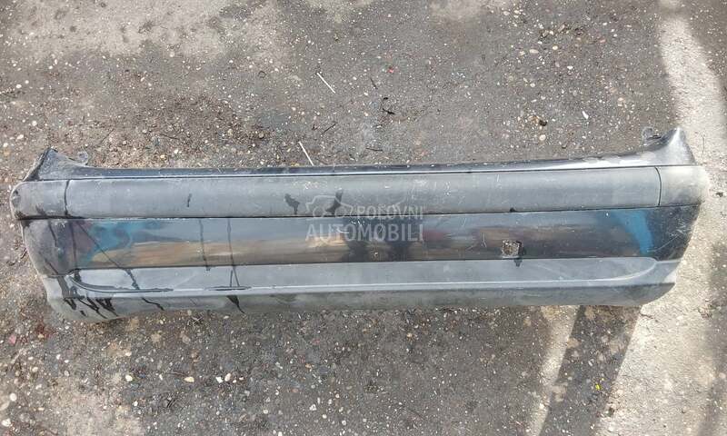 zadnji branik limuzina za Citroen C5 od 2002. do 2004. god.