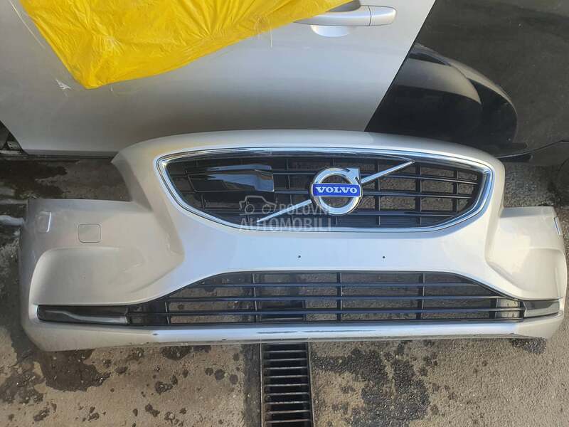 Branik za Volvo V40