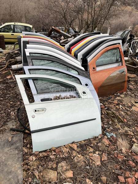 prednja vrata raznih boja za Fiat Punto