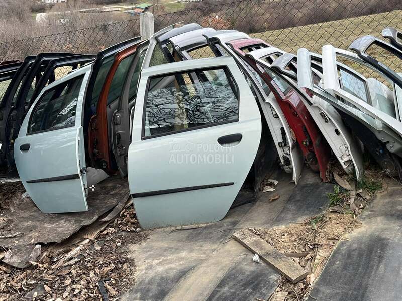 zadnja vrata za Fiat Punto
