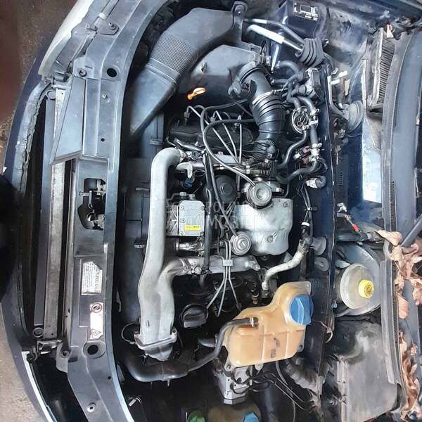 Motor 2.5 V6 za Audi A6