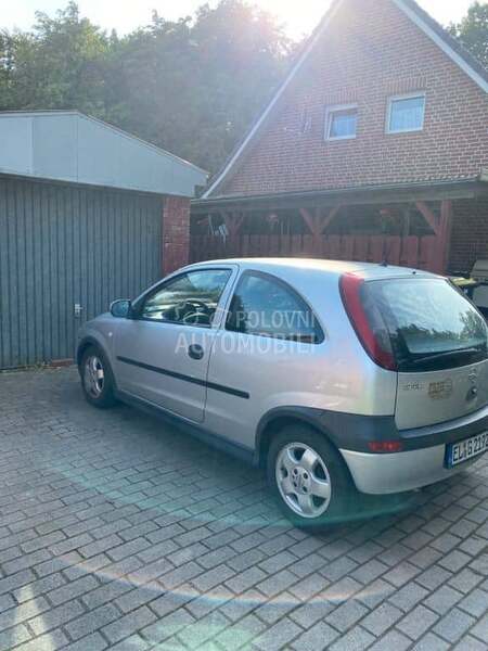 Opel Corsa C 1.3d 2005. god. -  kompletan auto u delovima