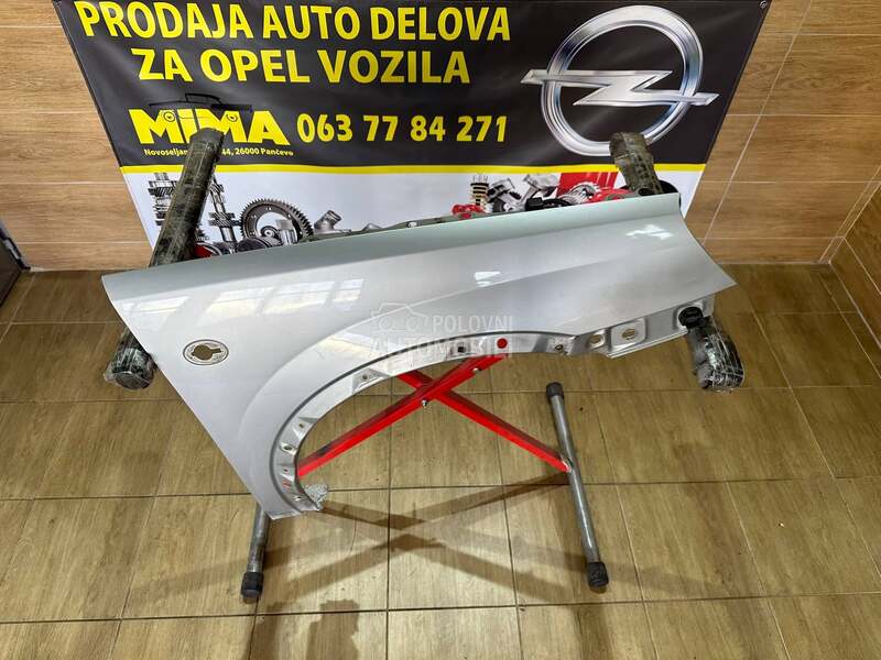 Krilo/Blatobran Siva Z157 za Opel Corsa C