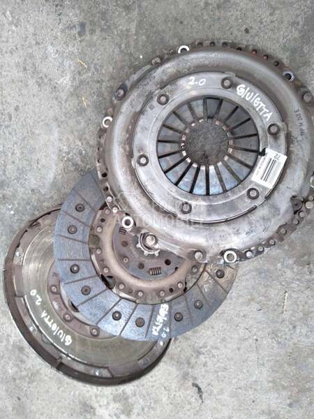 Set kvacila za Alfa Romeo Giulietta