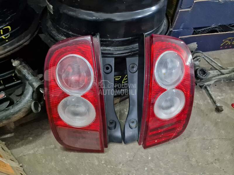 stop lampe za Nissan Micra od 2001. do 2008. god.