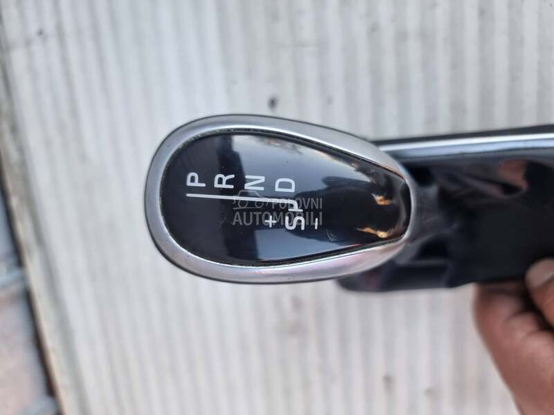rucica menjaca automatik za Volvo S60, V40, V60 ... od 2012. do 2019. god.