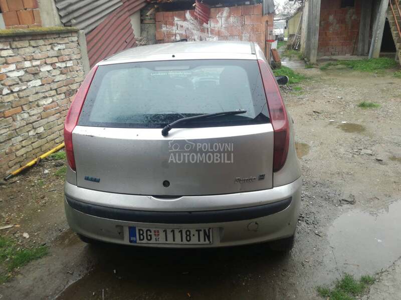 gepek vrata punto 2 za Fiat Punto