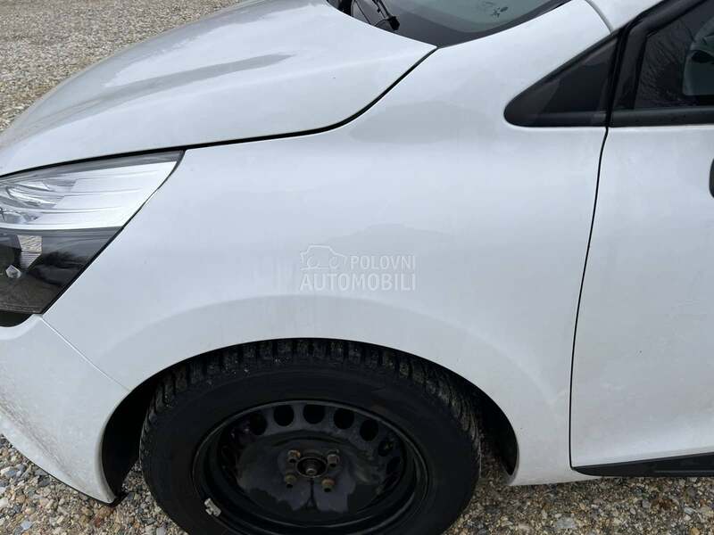 Krilo levo belo za Renault Clio od 2012. do 2020. god.