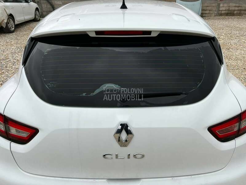 Vrata gepeka bela za Renault Clio od 2012. do 2020. god.