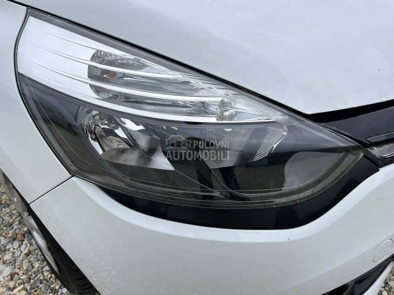 Far desni za Renault Clio od 2012. do 2016. god.