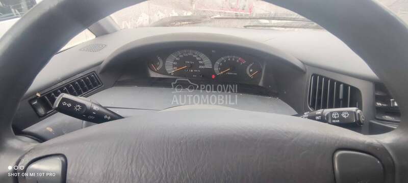 km sat za Toyota Previa od 1990. do 1999. god.