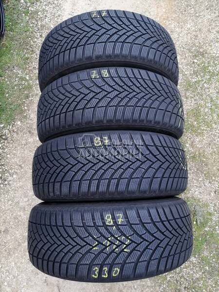 Semperit 225/55 R17 Zimska