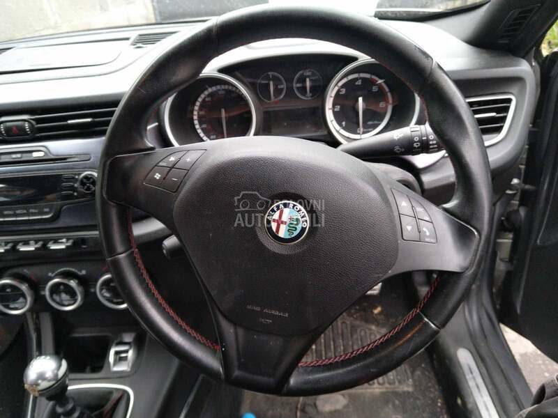MF volan za Alfa Romeo Giulietta