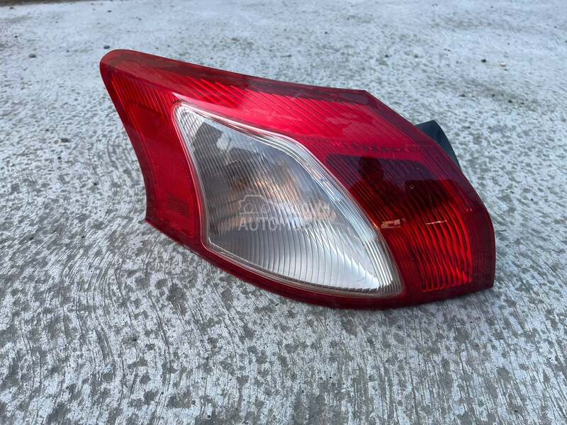 Stop svetlo levo lampa leva za Mitsubishi Lancer od 2008. do 2015. god.