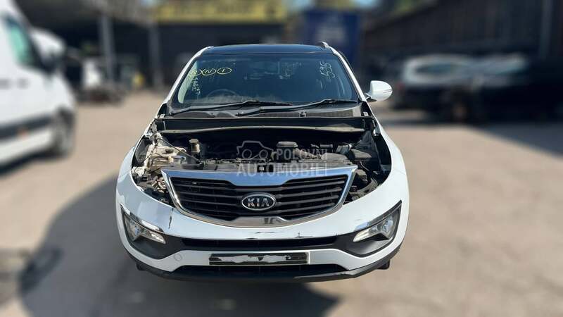 Kia Sportage 1.7 2011. god. -  kompletan auto u delovima