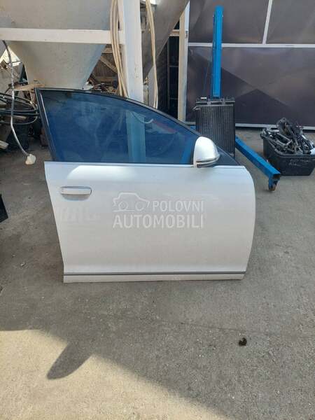 Prednja desna vrata za Audi A6 od 2007. do 2011. god.
