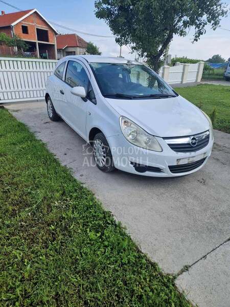 desni far za Opel Corsa D od 2006. do 2011. god.