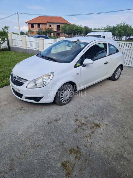 levi far za Opel Corsa D od 2006. do 2011. god.