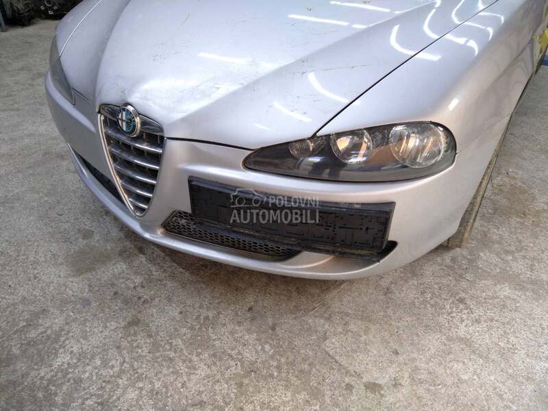Levo krilo za Alfa Romeo 147