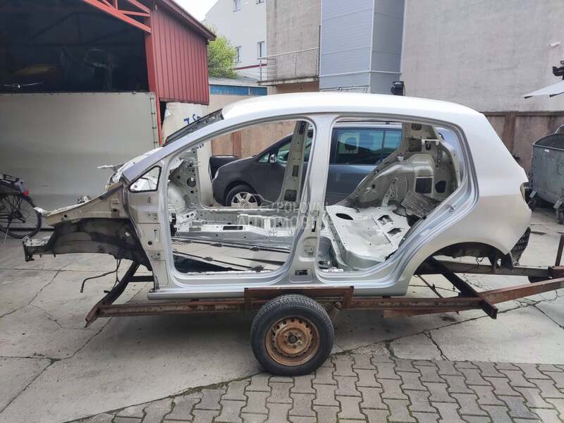 Skoljka za Volkswagen Golf Plus od 2005. do 2009. god.