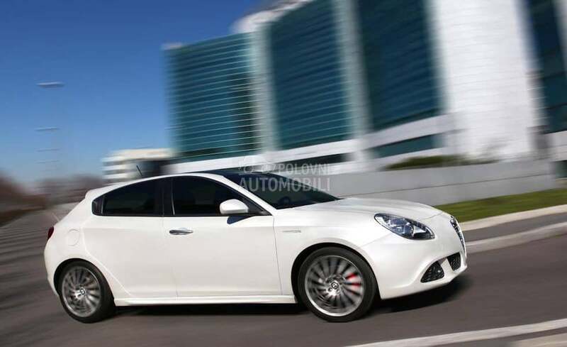 Alfa Romeo Giulietta -  kompletan auto u delovima