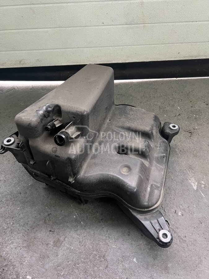 Ad blu pumpa 80A 131 969 N za Audi A6, Q5 - 80A 131 969 N
