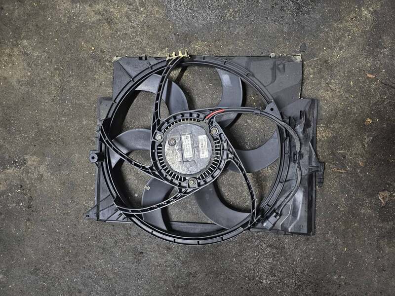ventilator hladnjaka e90 e91 za BMW Serija 3 od 2005. do 2011. god.