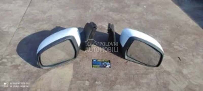 Retrovizori R/L za Ford Focus od 2011. do 2015. god.