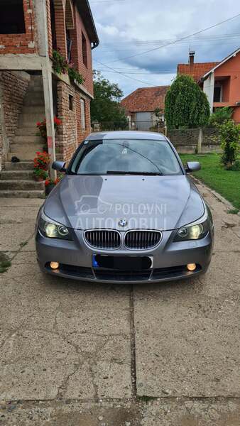 prednji branik e60 e61 za BMW Serija 5 od 2003. do 2007. god.