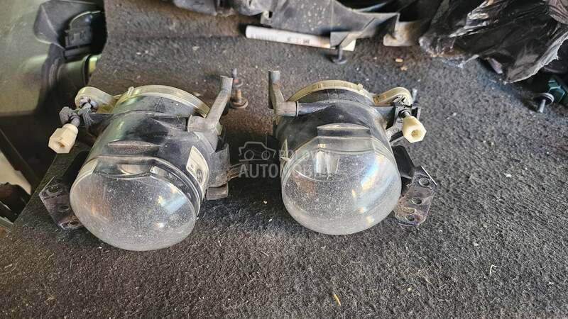 maglenke za M branik e90 e91 za BMW Serija 3 od 2005. do 2007. god.