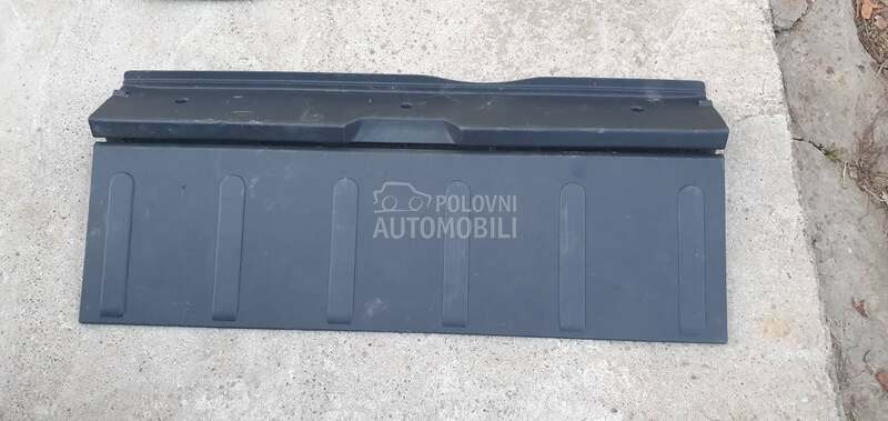 Poklopac , plastika gepeka za Peugeot 3008