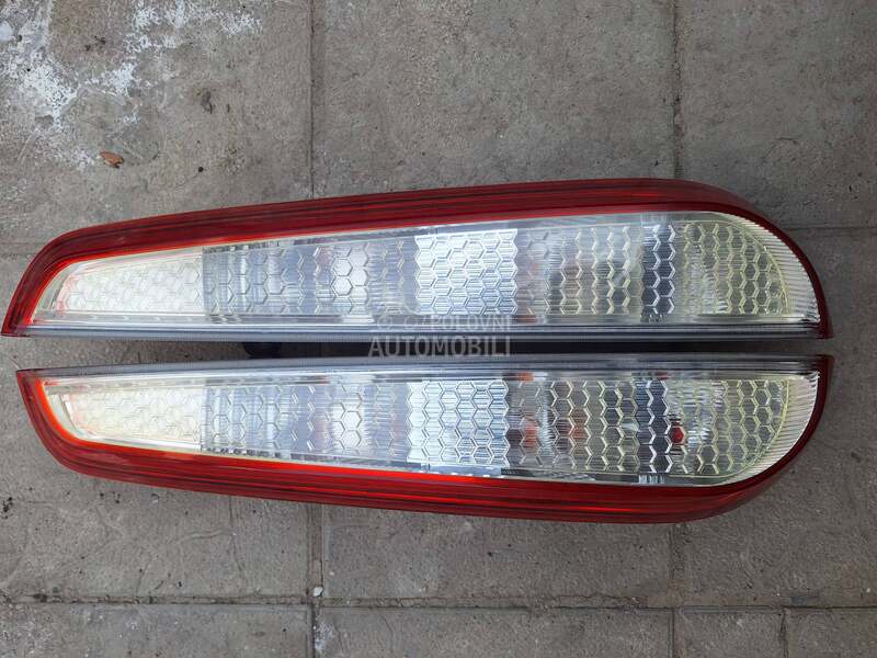 stop lampa leva desna karavan za Ford Focus od 2007. do 2011. god.
