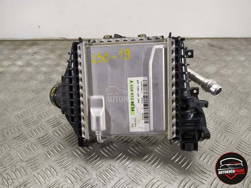 INTERCOOLER za Mercedes Benz E Klasa