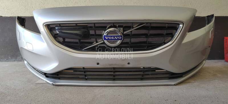 Prednji branik za Volvo V40 od 2012. do 2015. god.